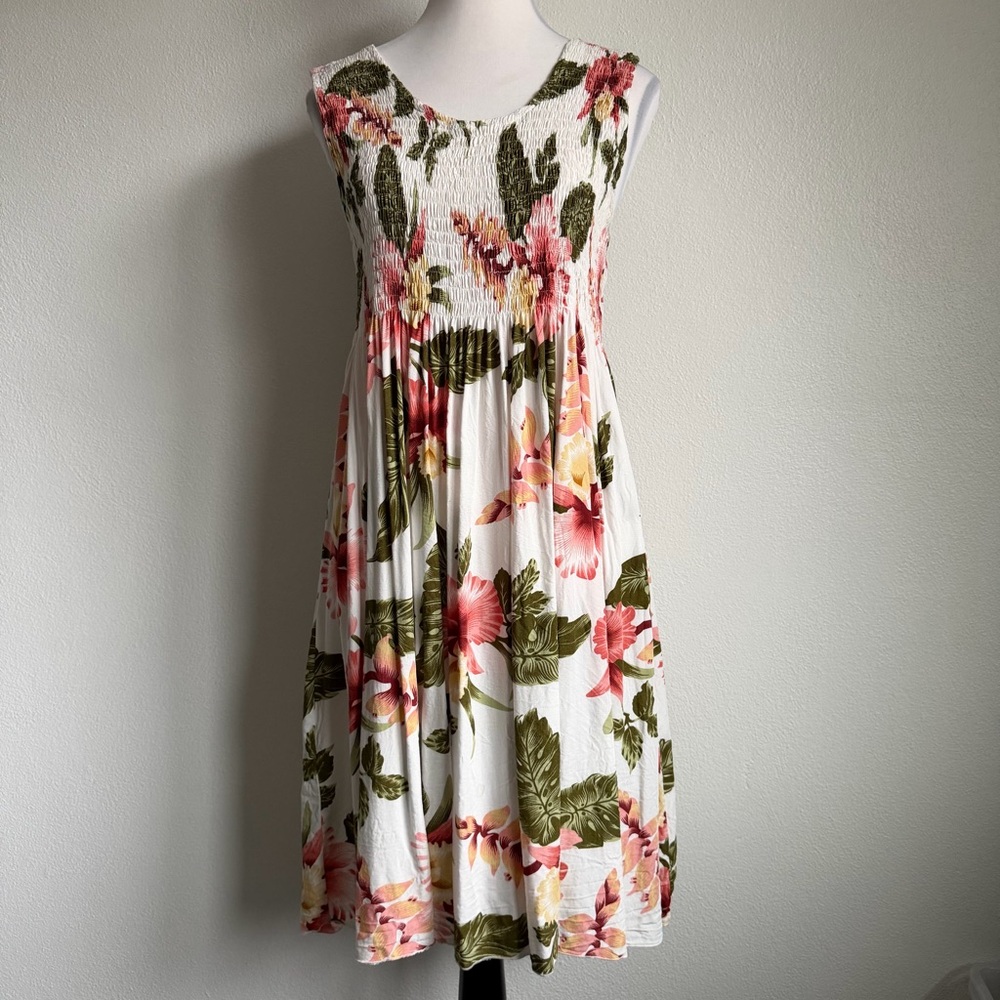 Hula Hula Hawaii Sleeveless Smocked Babydoll Island Chic White Dress One Size